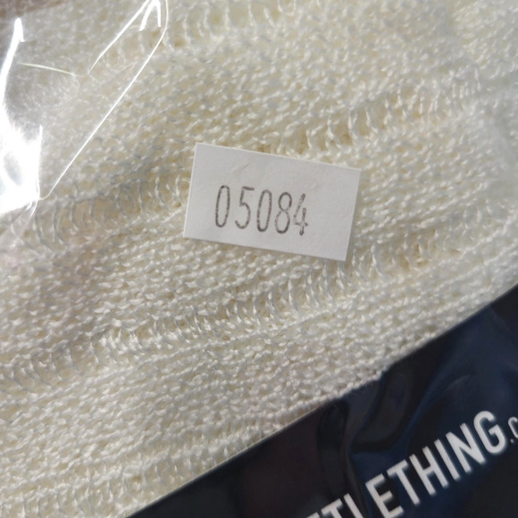 PrettyLittleThing Sweater Top Womens 3XL White Plus Sheer Knit Long Sleeve New - Picture 13 of 13